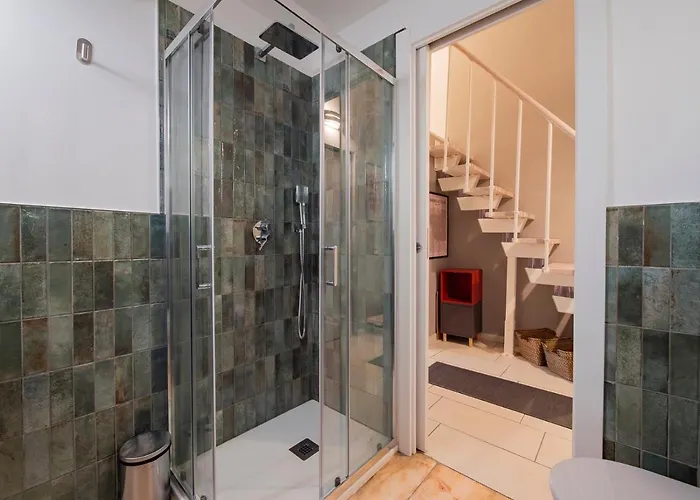 Ihost - Romilli 17a Apartment *